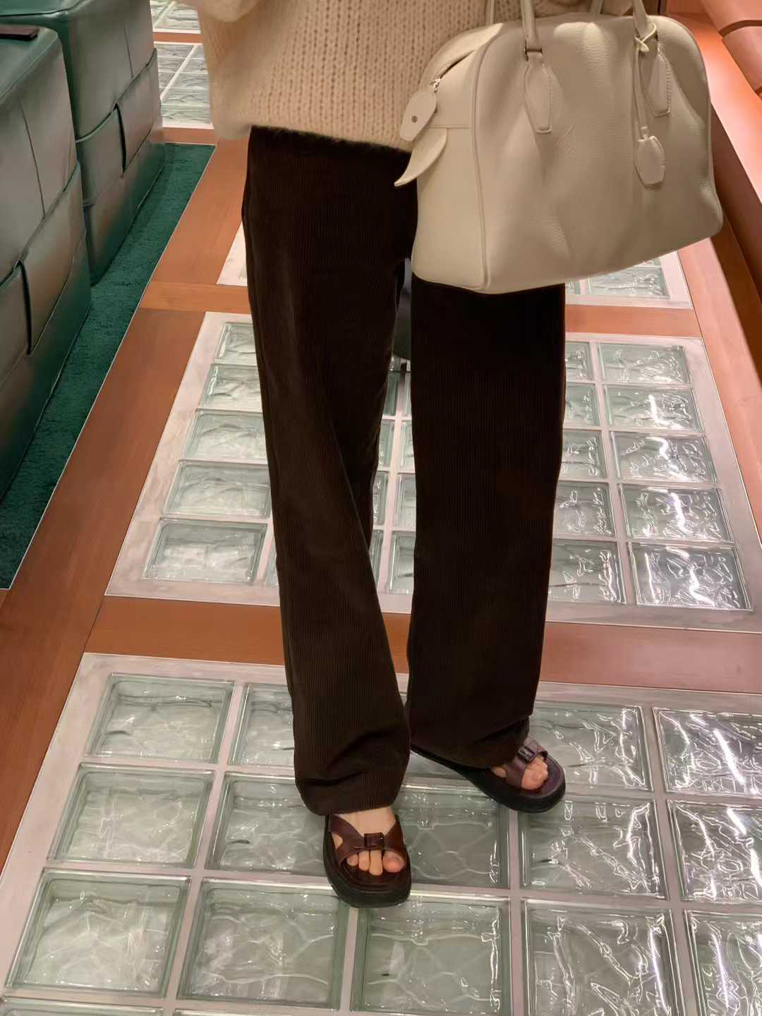 A13.顏值家奶霜可可燈心絨長褲