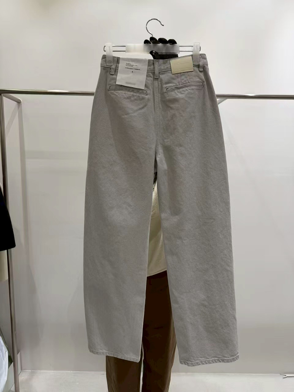 質感家造型斜前移挺版長褲