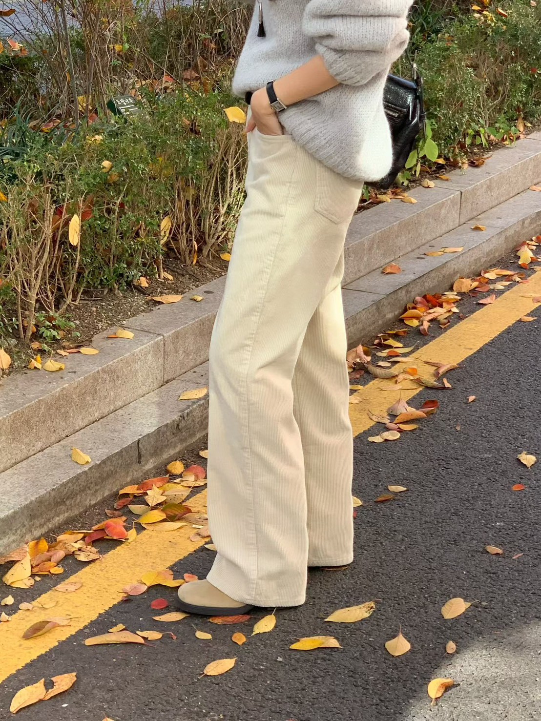 A25.大V家可可奶油燈芯絨休閒褲