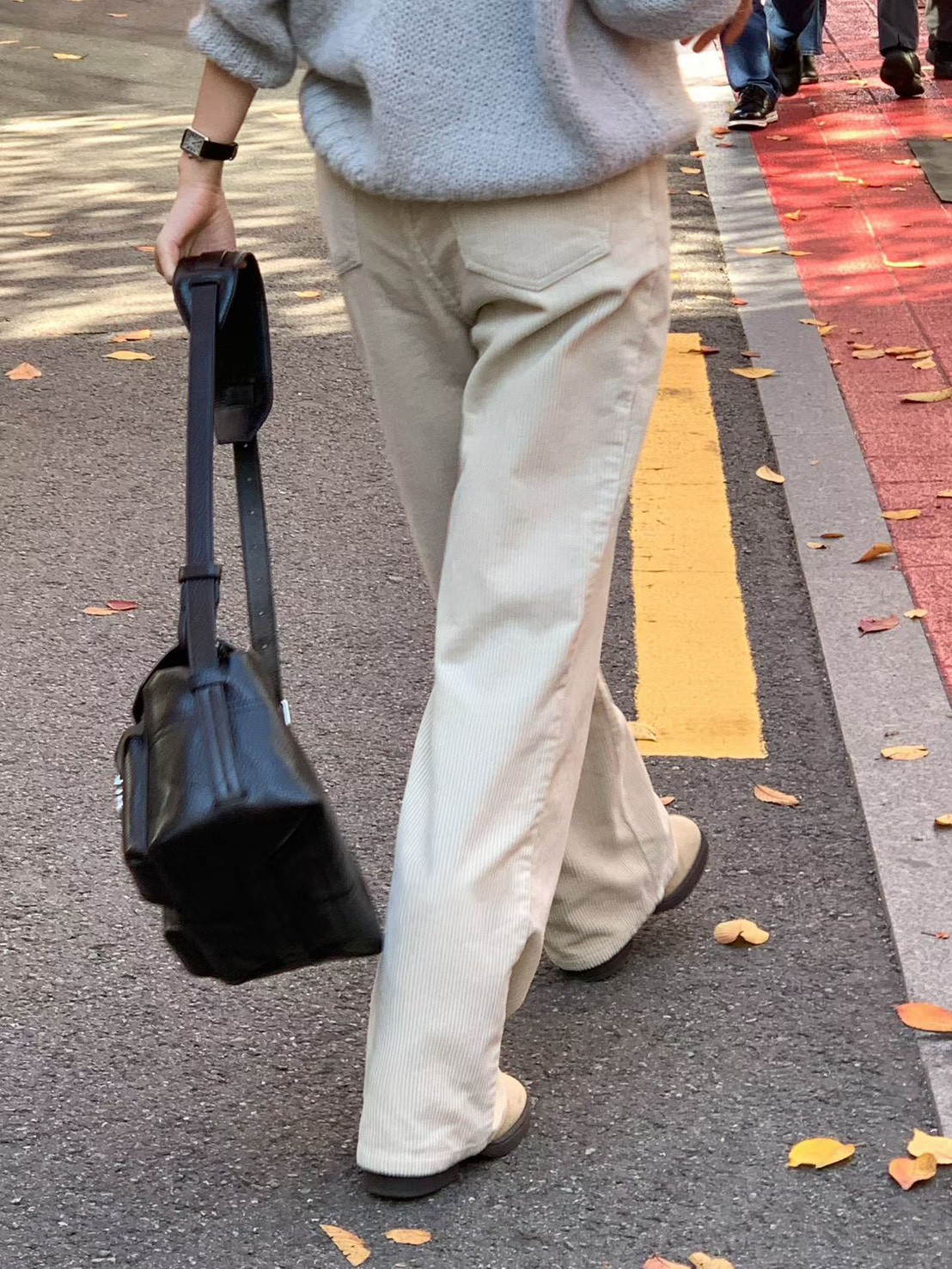 A25.大V家可可奶油燈芯絨休閒褲