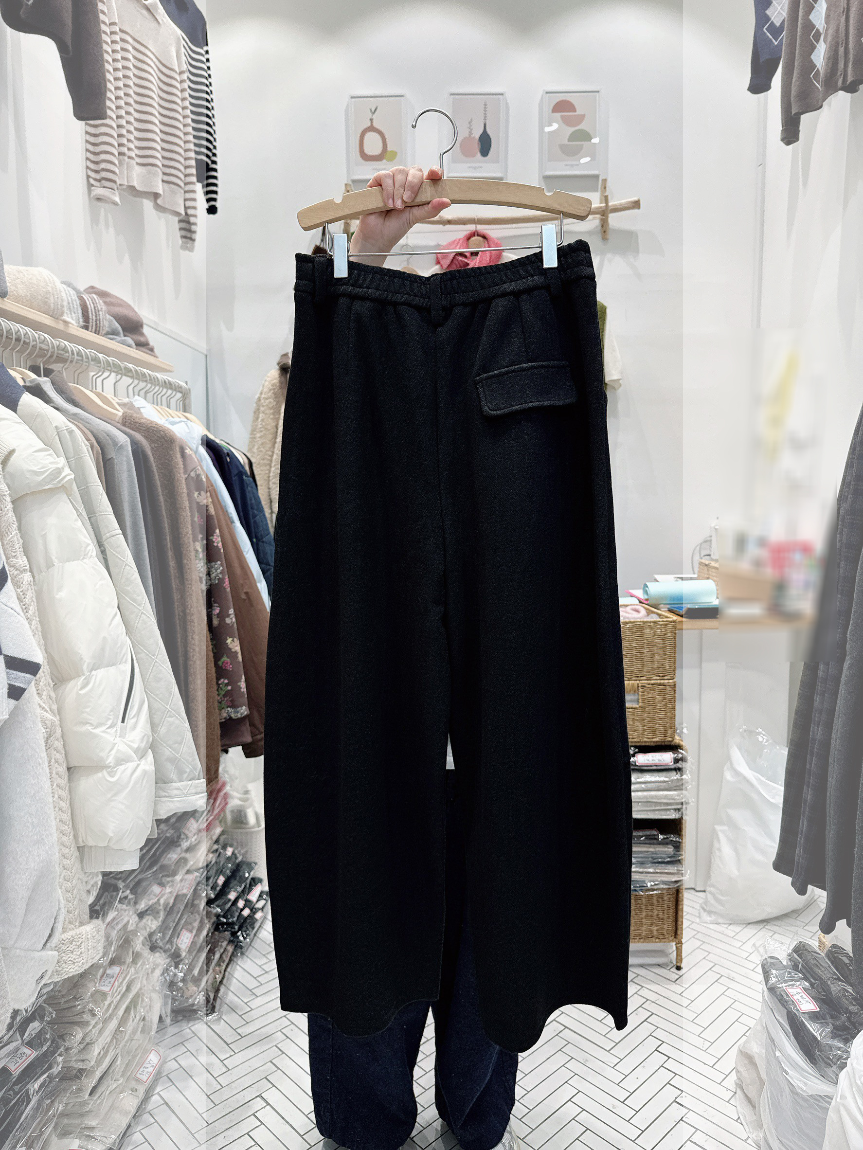 A28.保暖特色繭型羊毛褲