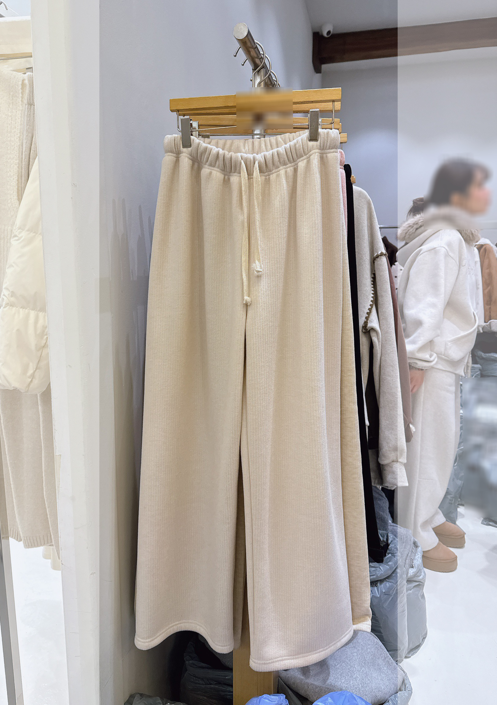 A17.絨面坑條內刷毛保暖休閒褲