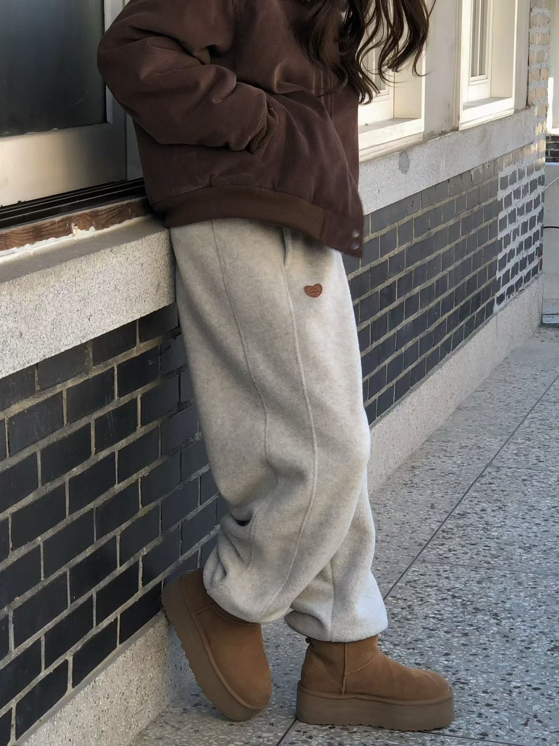 A16.甜美小愛心標縮口運動褲