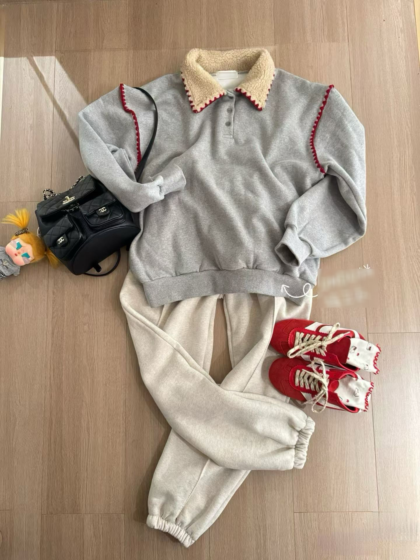 A16.甜美小愛心標縮口運動褲