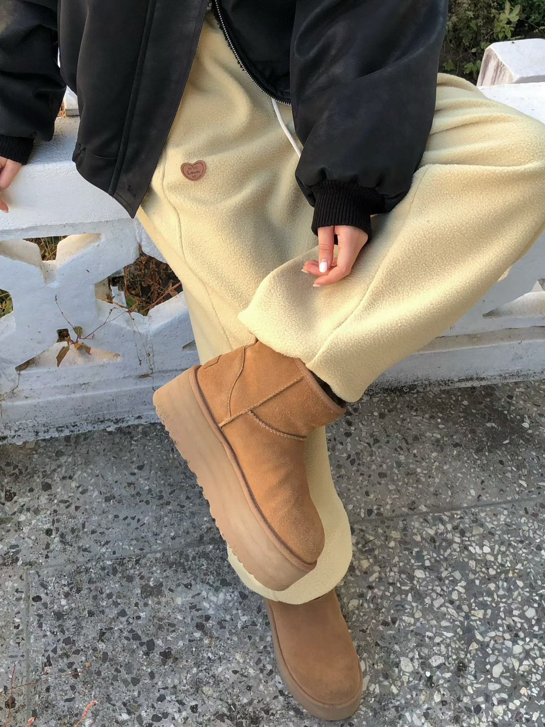 A16.甜美小愛心標縮口運動褲