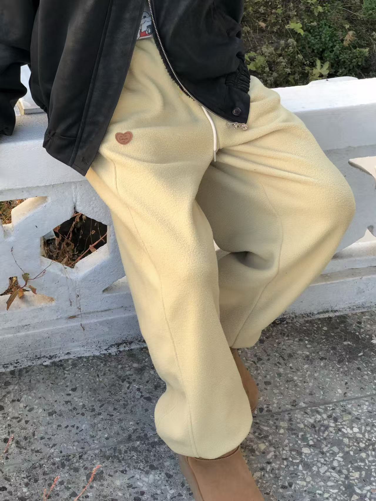 A16.甜美小愛心標縮口運動褲