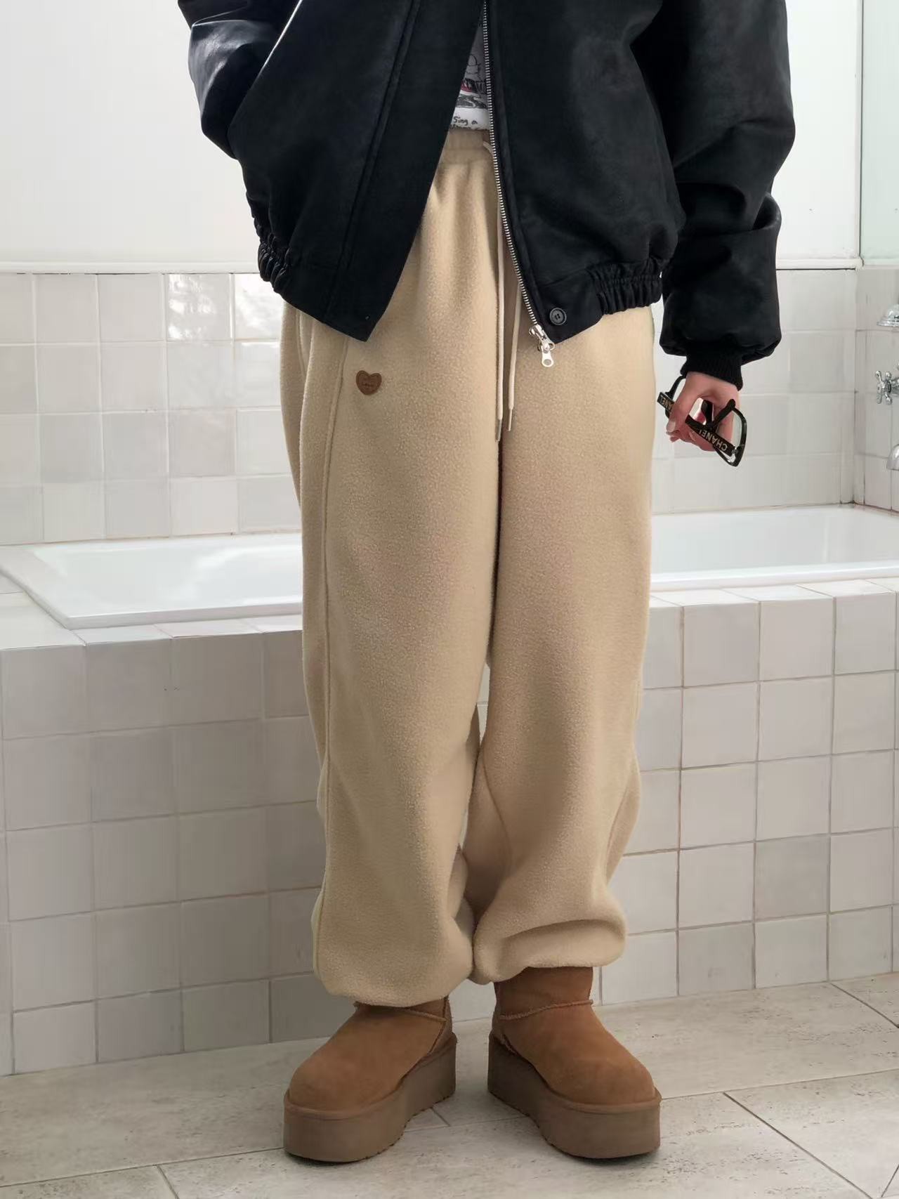 A16.甜美小愛心標縮口運動褲