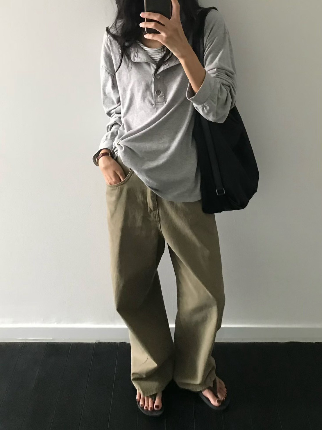 B90.小V家秋日經典奶油長褲