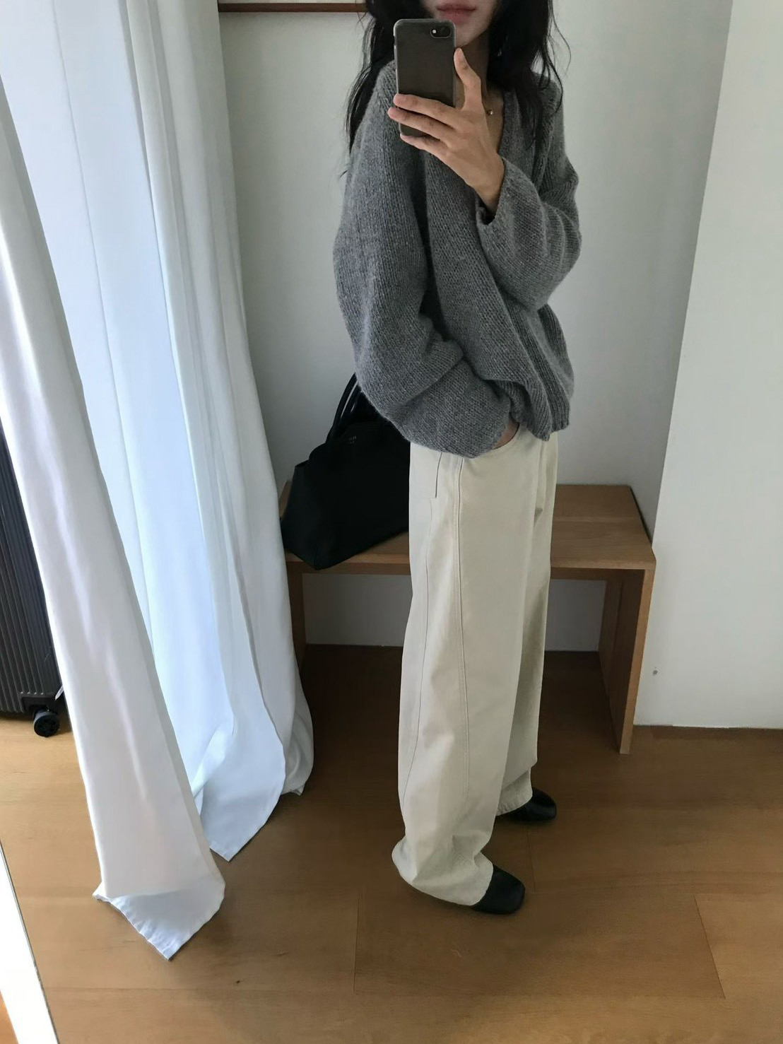 B90.小V家秋日經典奶油長褲