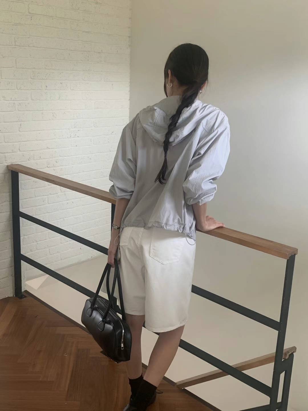 A43.小臉歐膩打褶中長版短褲