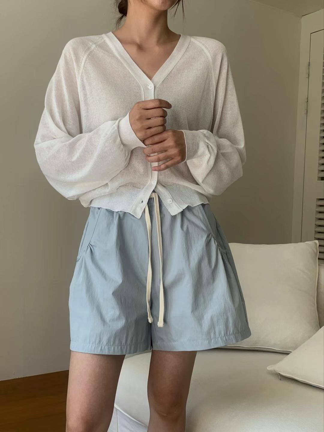 小臉歐膩可愛綁帶短褲