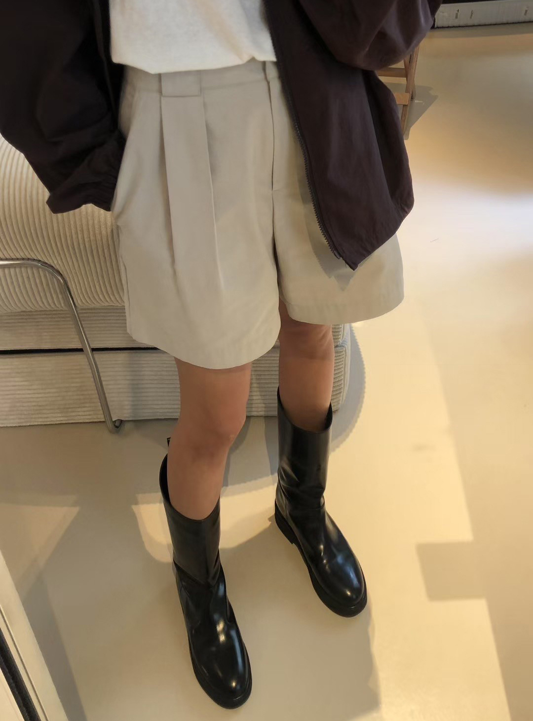 A82.清爽家推薦打褶修身短褲