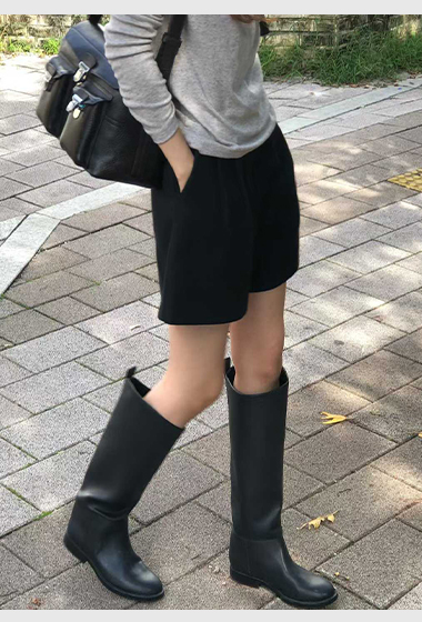 B58.大V家格雷系羊毛打褶短褲