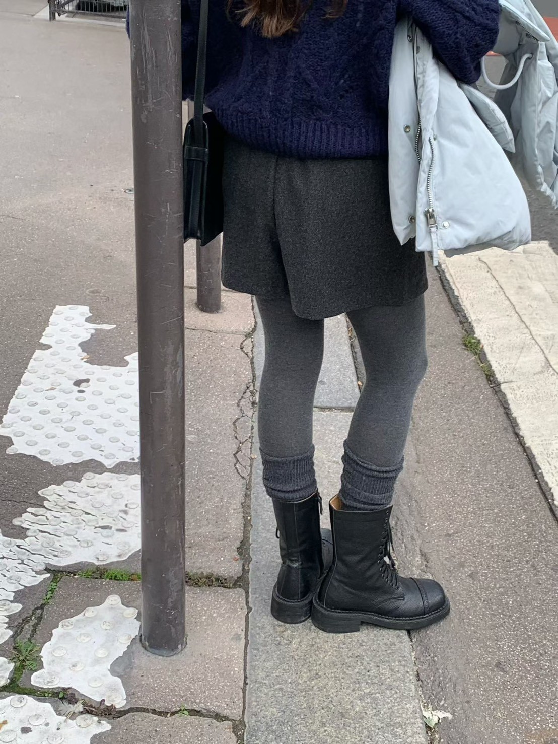 A86.冬日奶茶暖暖羊毛短褲