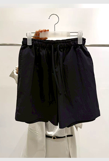 A21.質感家大地色鬆緊腰短褲