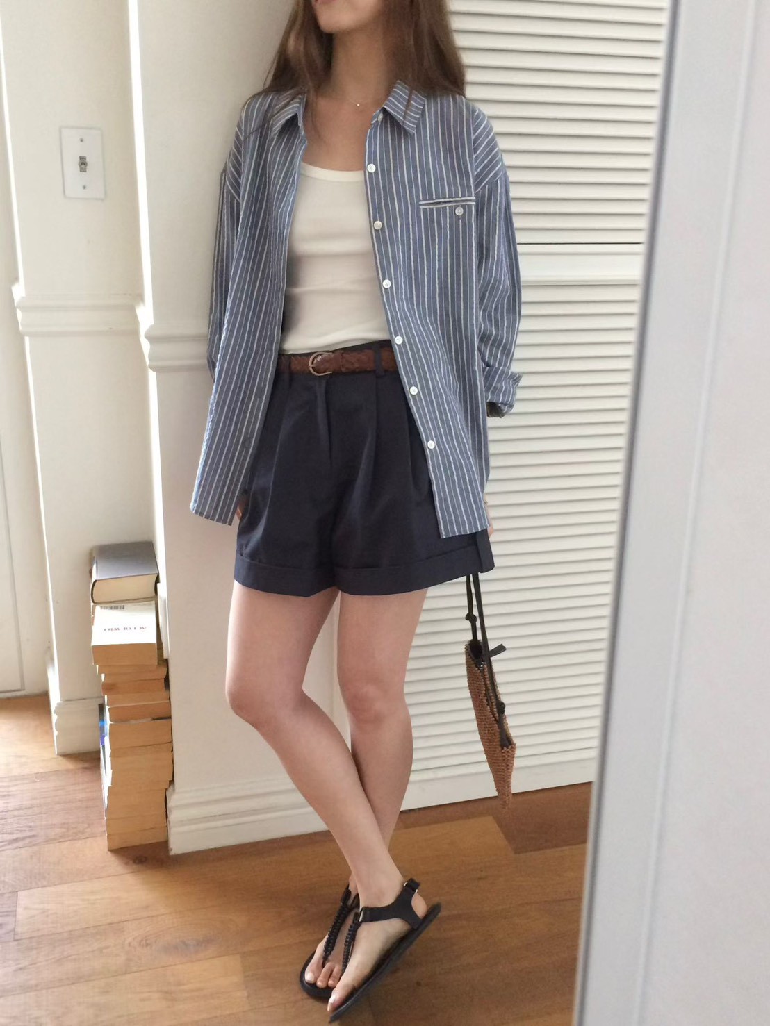 B24.休閒壓褶修飾短褲