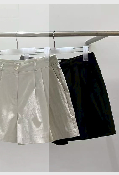 B45.G牌打褶休閒短褲