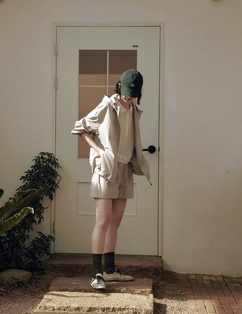 B46.G牌輕量休閒鬆緊短褲