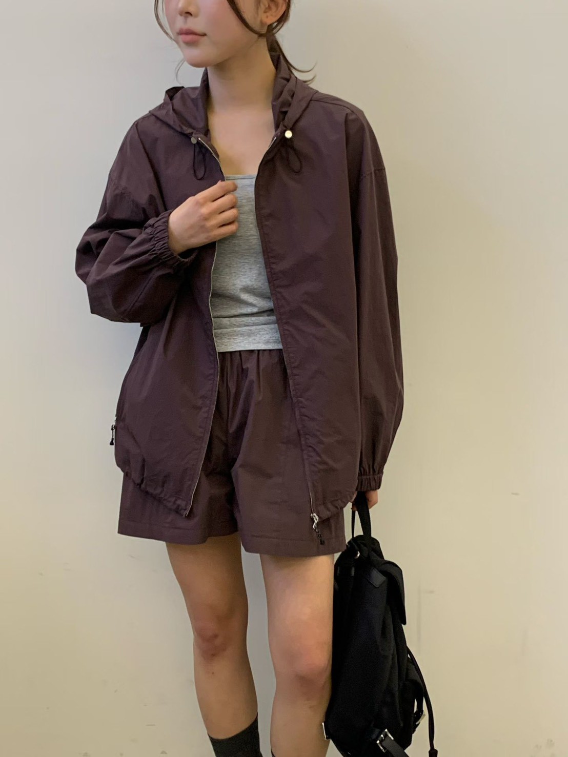 B46.G牌輕量休閒鬆緊短褲