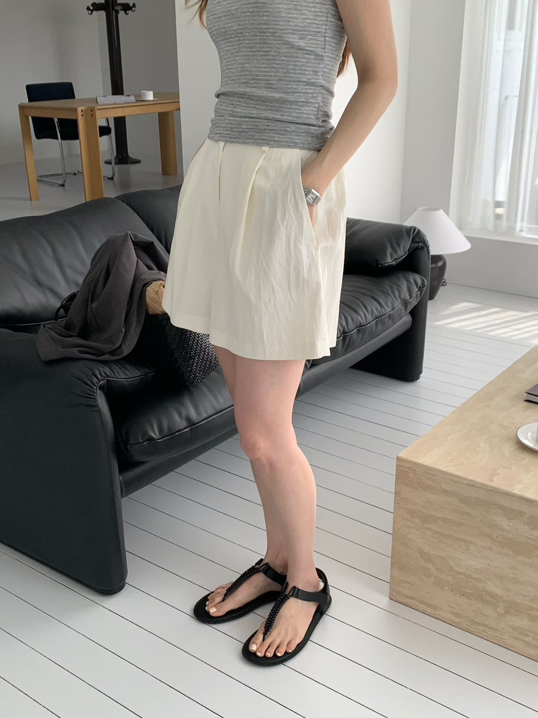 B35.舒適俏皮壓褶短褲