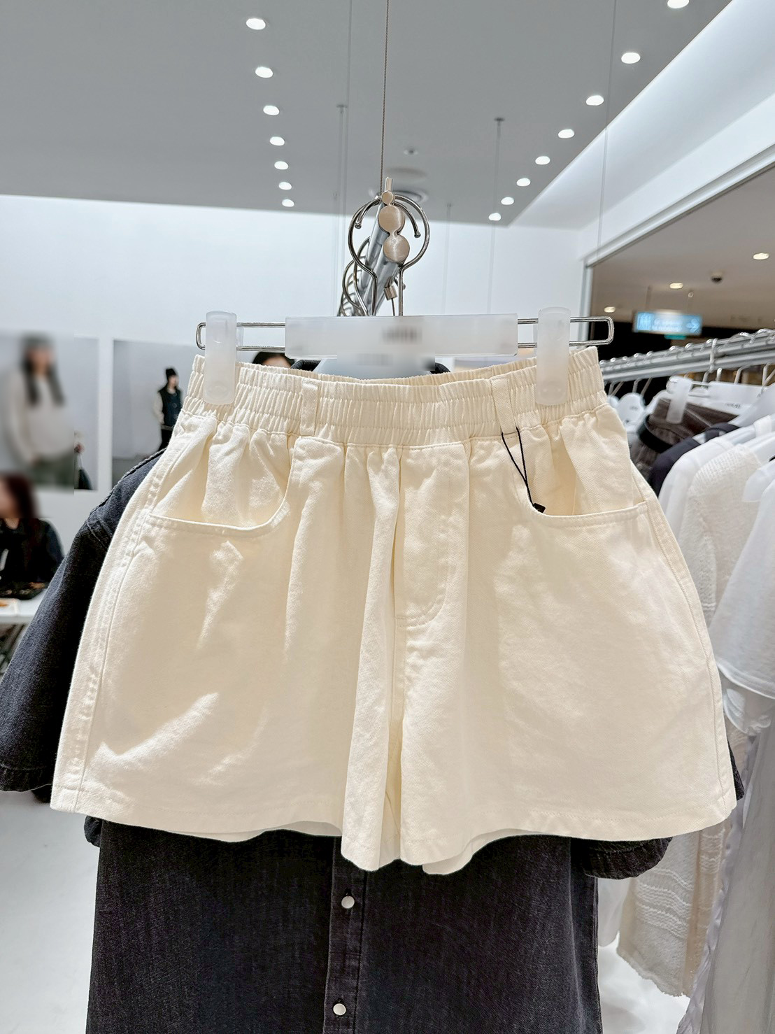 A05.可愛泡芙鬆緊腰短褲