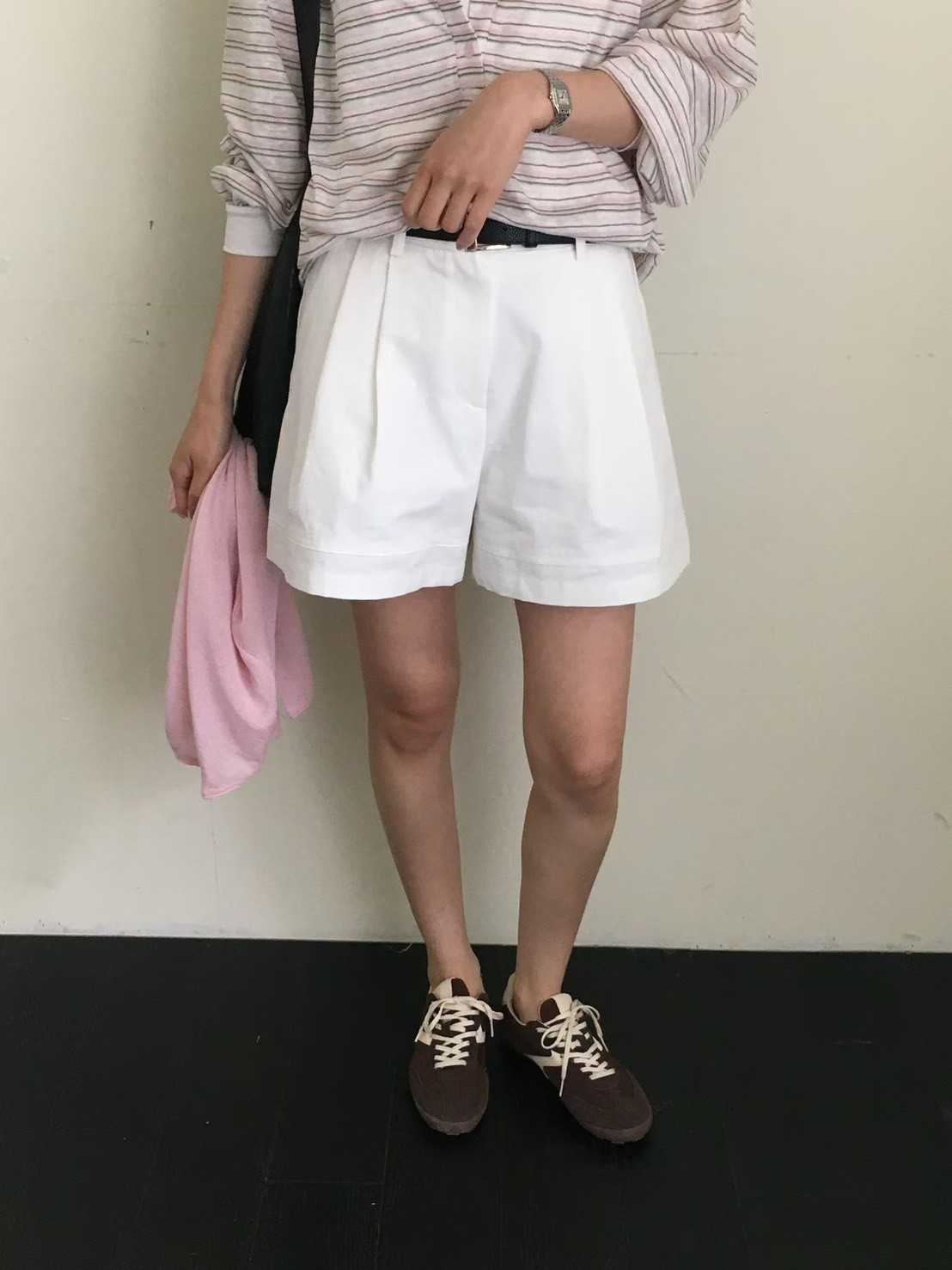 B32.櫥窗家都會休閒打褶短褲