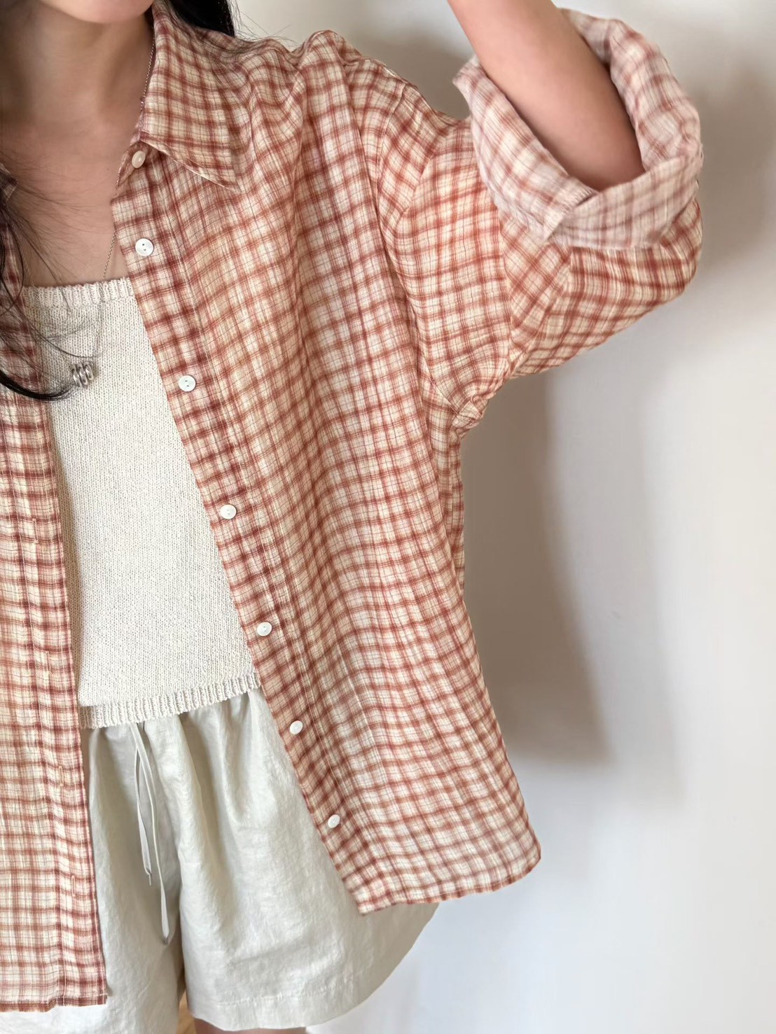 B56.瘦瘦歐膩時尚微光澤短褲