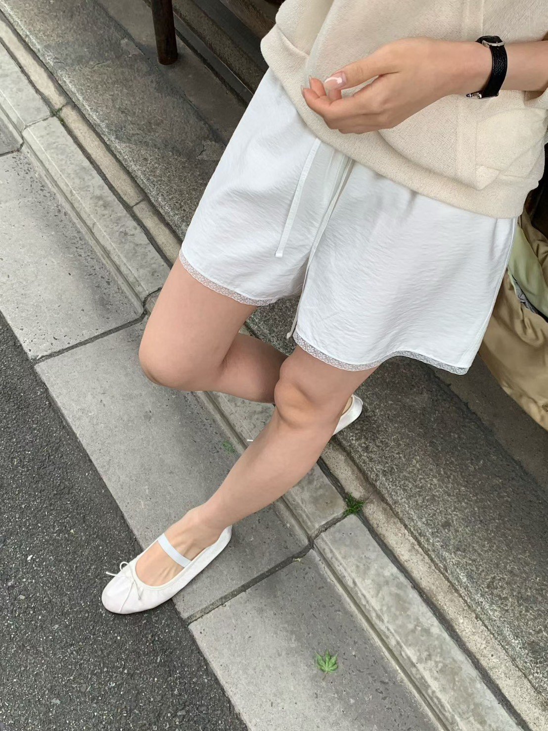 B08.大V家下擺蕾絲短褲
