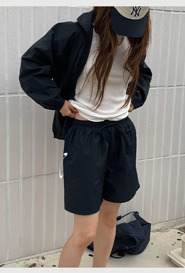 B94.纖瘦家休閒尼龍短褲