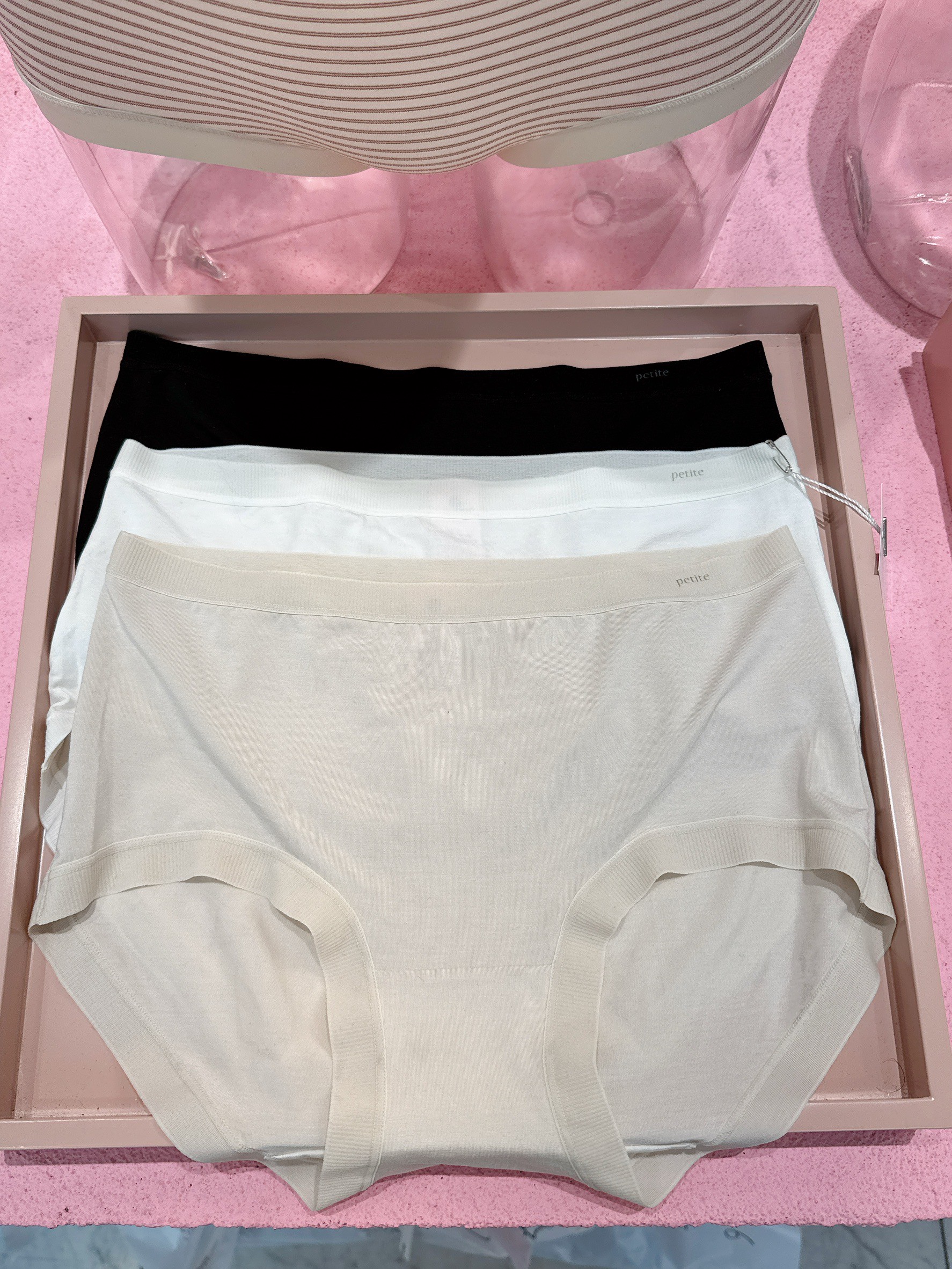 小印字舒適素肌裸感內褲