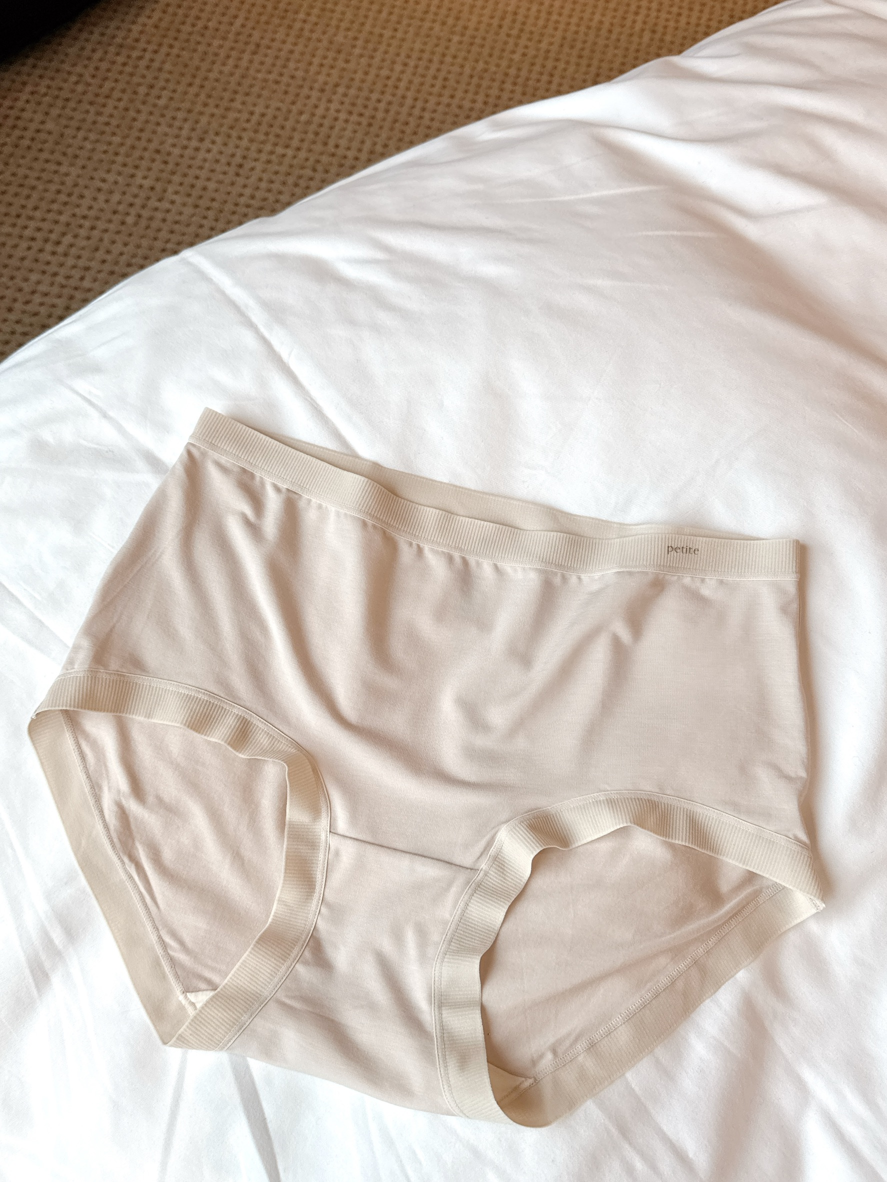 小印字舒適素肌裸感內褲