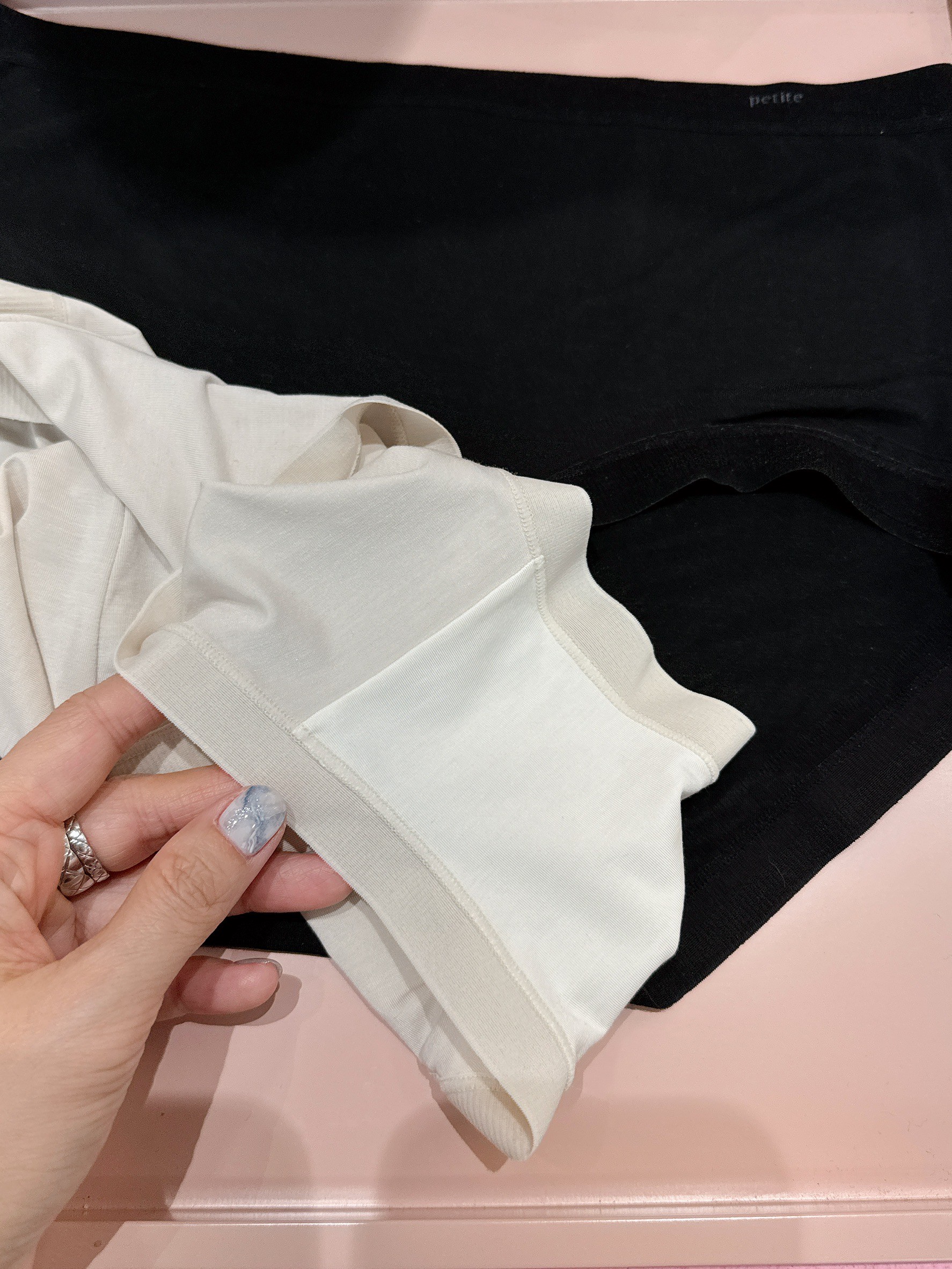 小印字舒適素肌裸感內褲