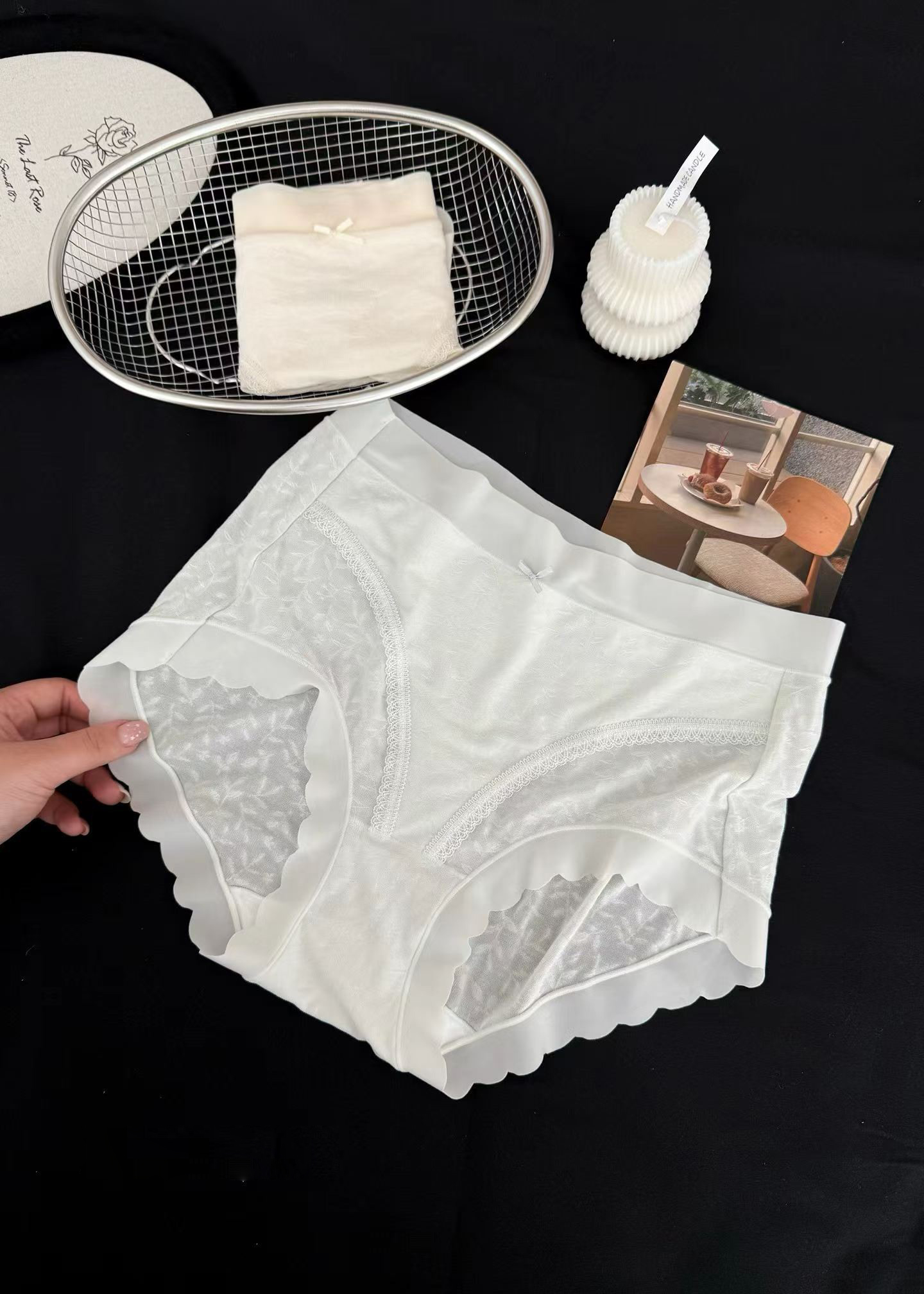 B03.緹花涼感冰肌內褲6入