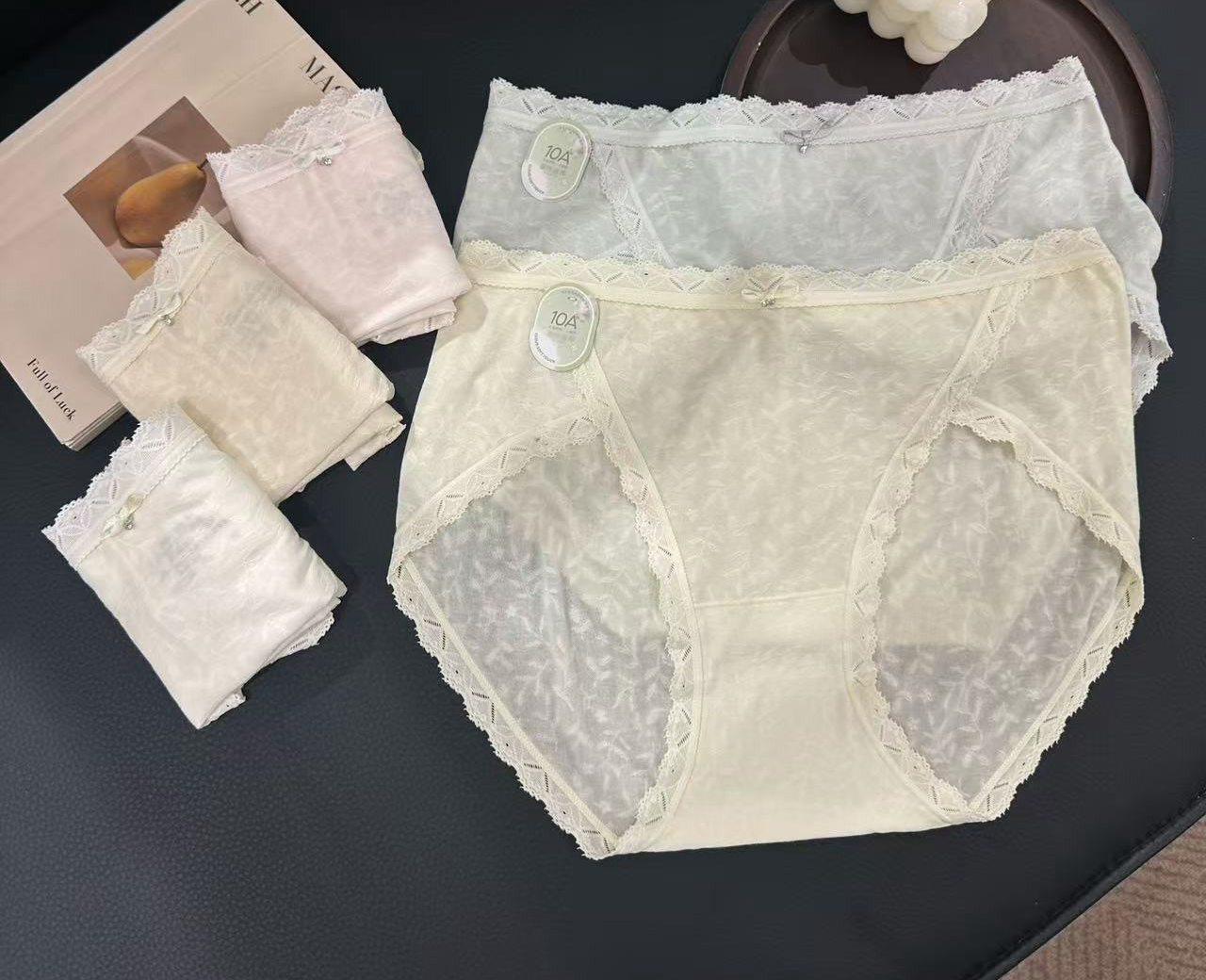 B77.甜美花葉緹花內褲5入裝