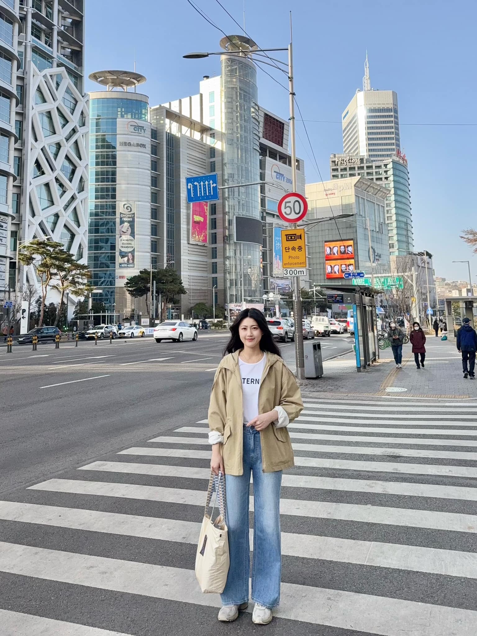 彈性顯瘦靴型牛仔褲