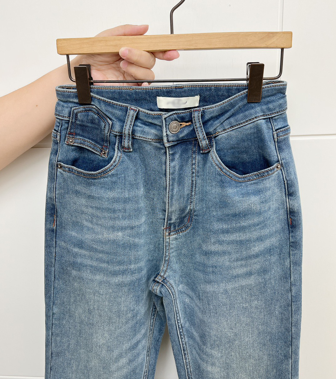 C02.迷人曲線小喇叭內磨毛牛仔長褲