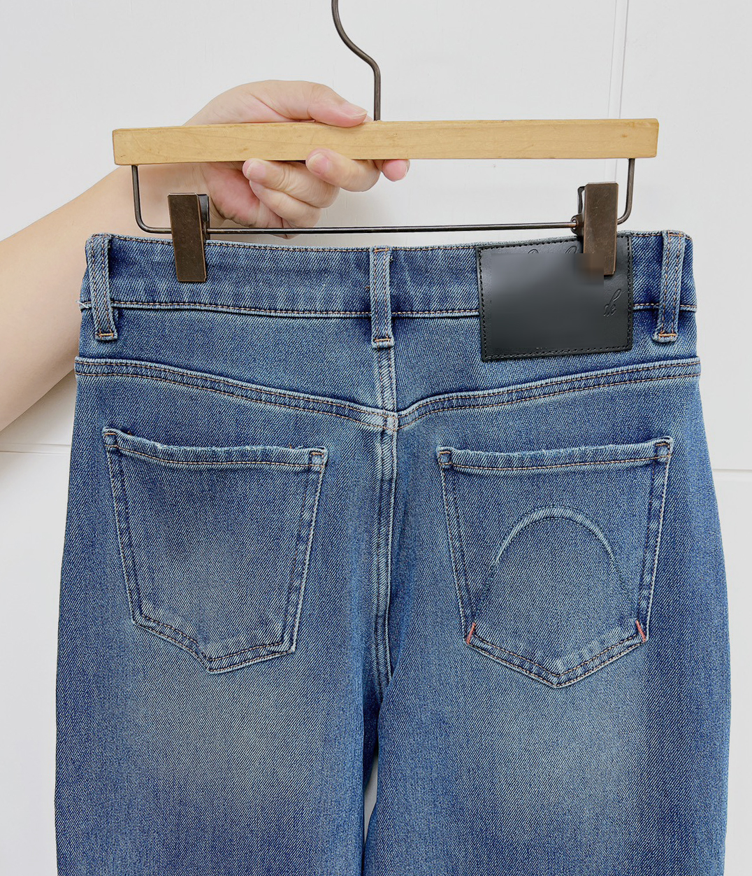 C01.微笑線條四面彈刷毛牛仔直筒褲