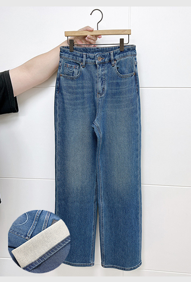 C01.微笑線條四面彈刷毛牛仔直筒褲