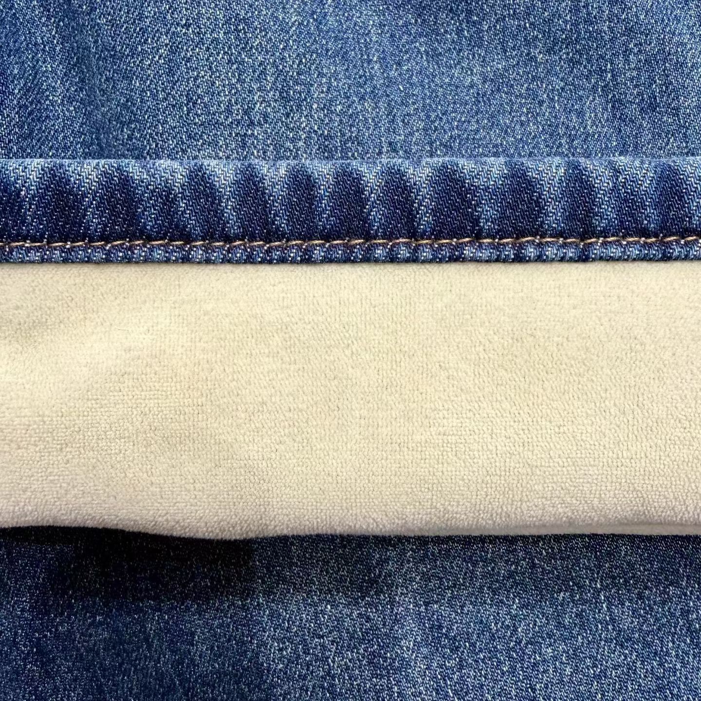 B92.側邊剪接內刷毛牛仔褲