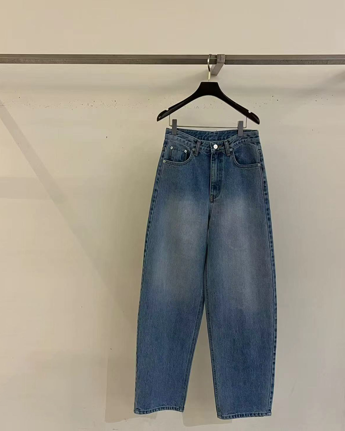 B16.美感刷色百搭男友牛仔褲