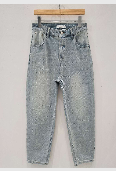 B82.星星家中腰刷色男友牛仔褲