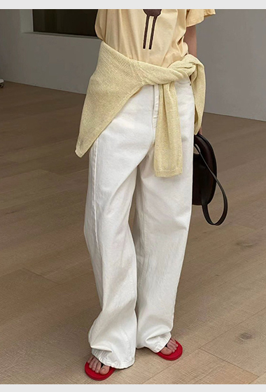 A14.清爽LOOK剪接前移白褲