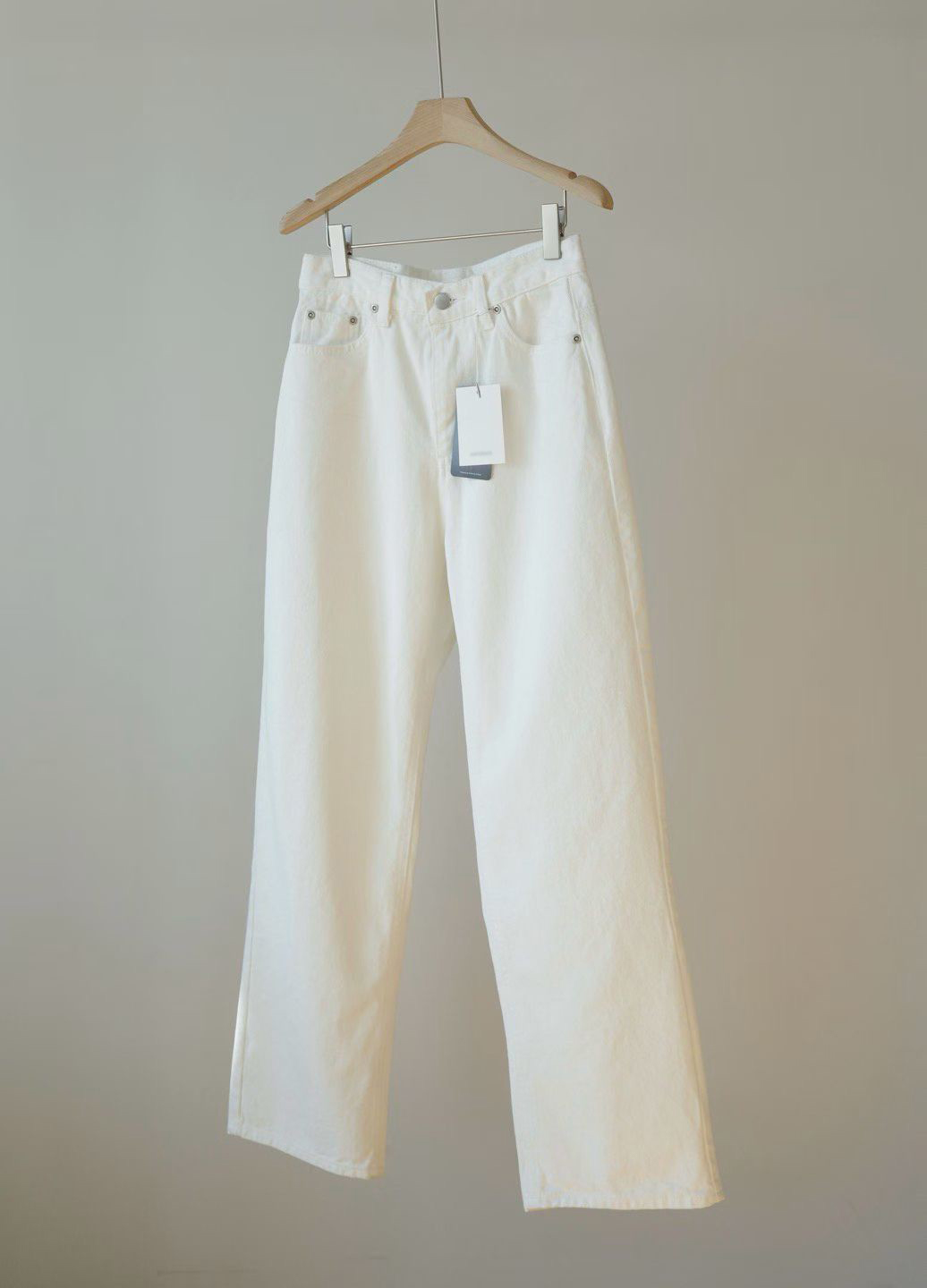 A63.瘦瘦歐膩溫柔簡約白褲