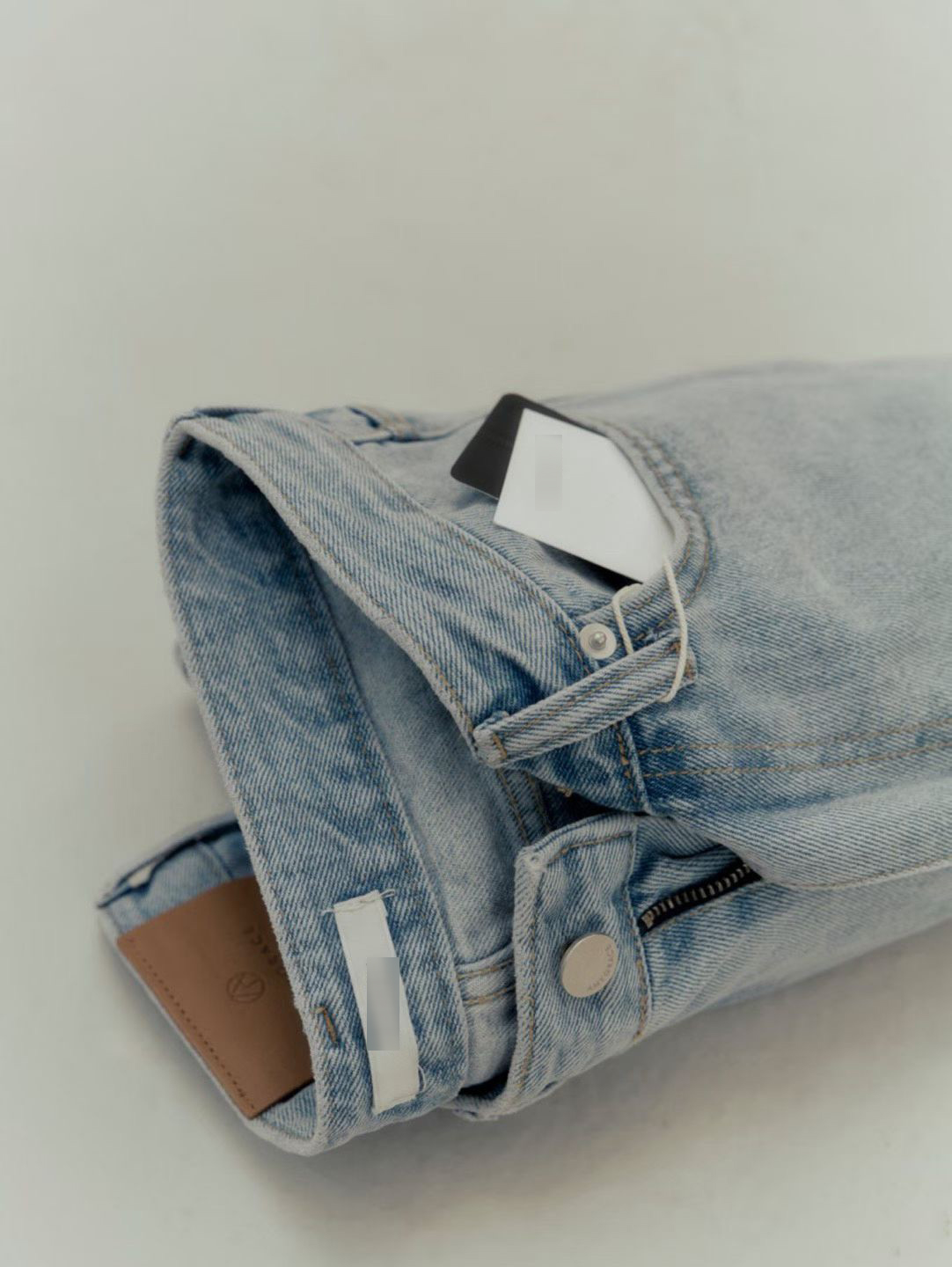 A58.瘦瘦歐膩清爽淺色牛仔褲