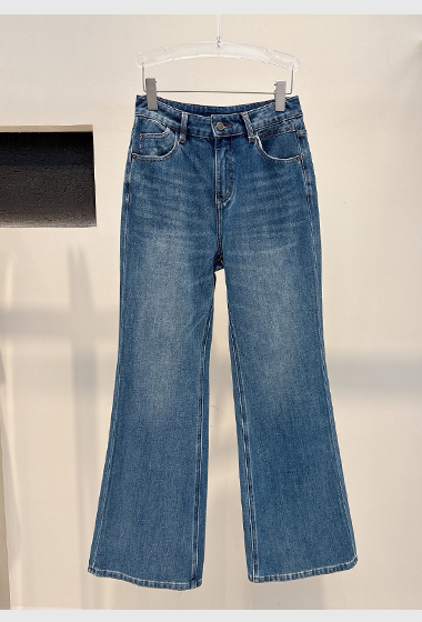 B04.修身水洗唯美喇叭牛仔褲