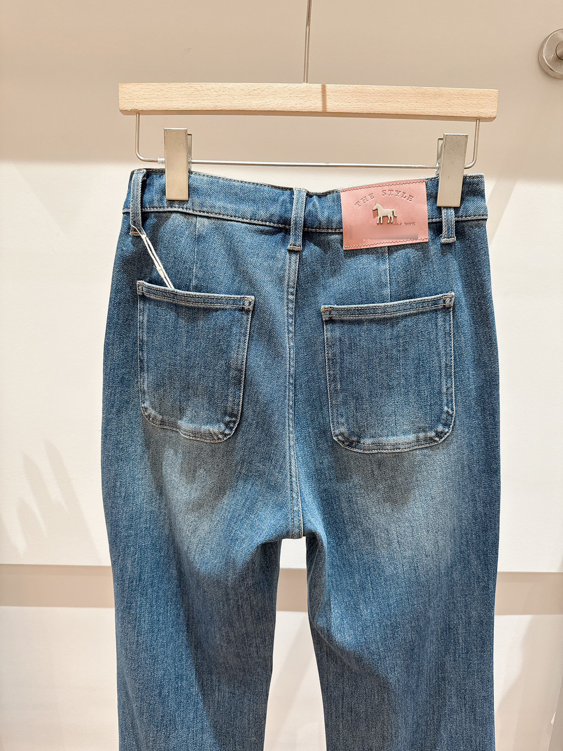 A06.修飾顯瘦彈性九分直筒牛仔褲