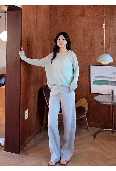A69.淺藍洗色彈性剪接彎刀褲