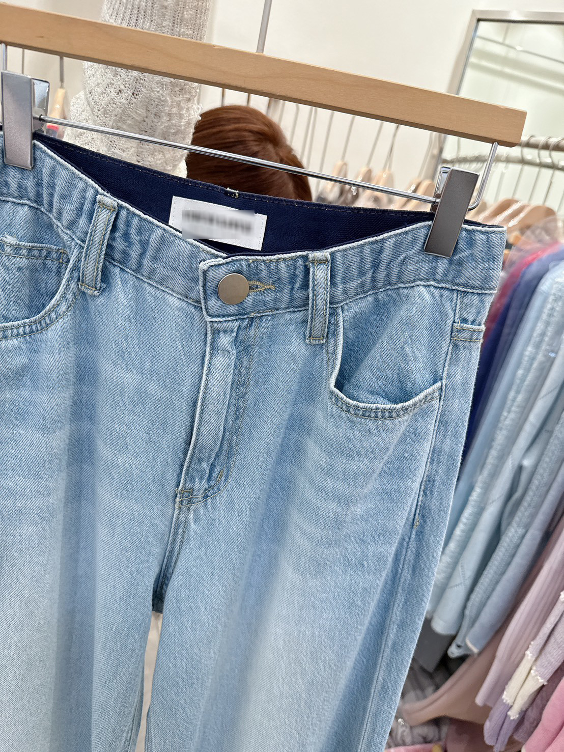 A04.可可家乾淨淺色牛仔褲