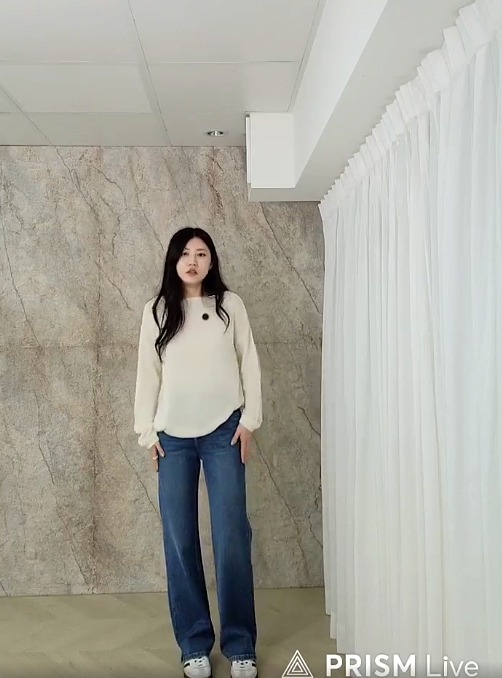 A02.後口袋小V車線彈性牛仔褲