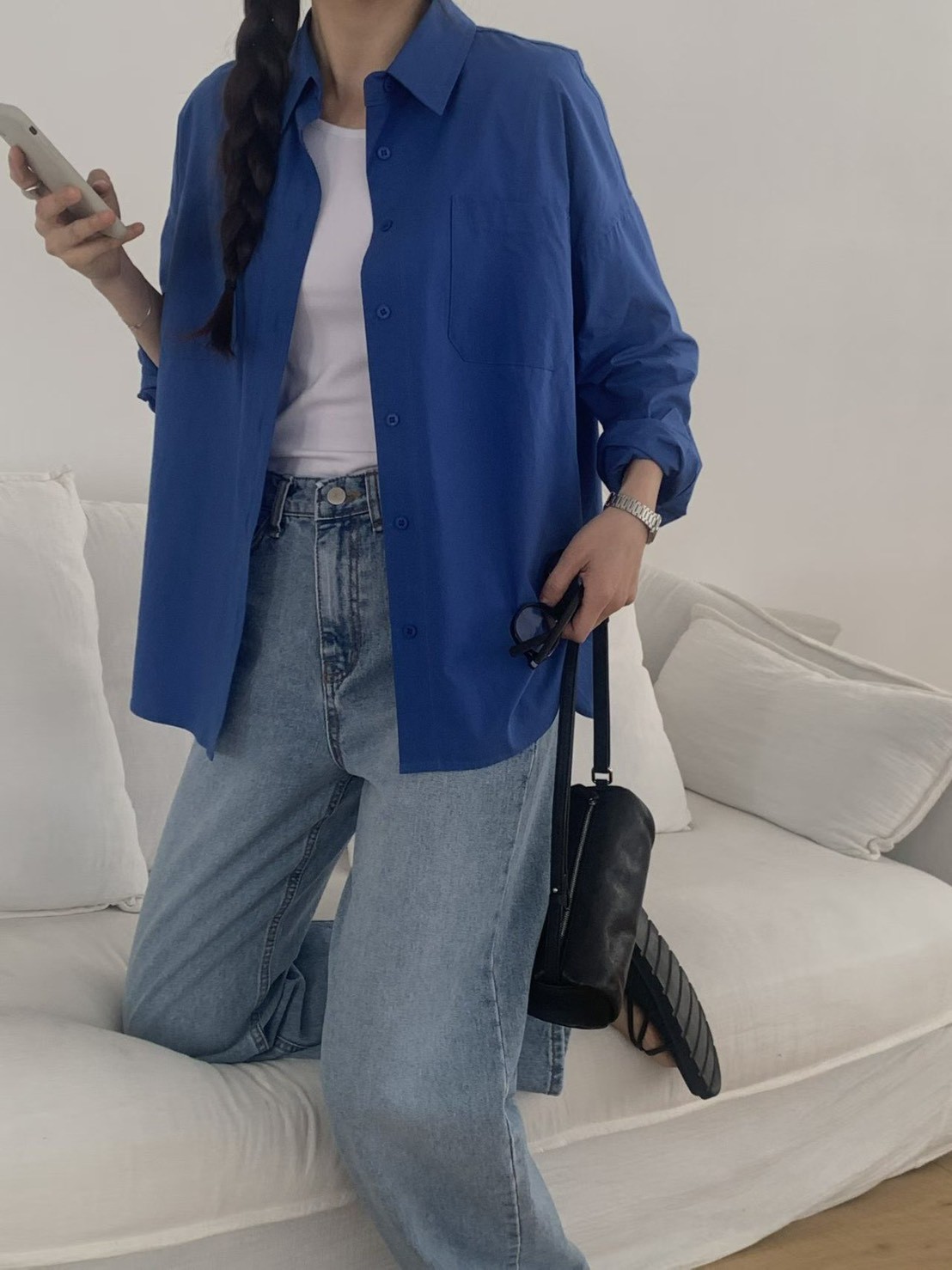 B62.小臉歐膩後中心車線牛仔褲